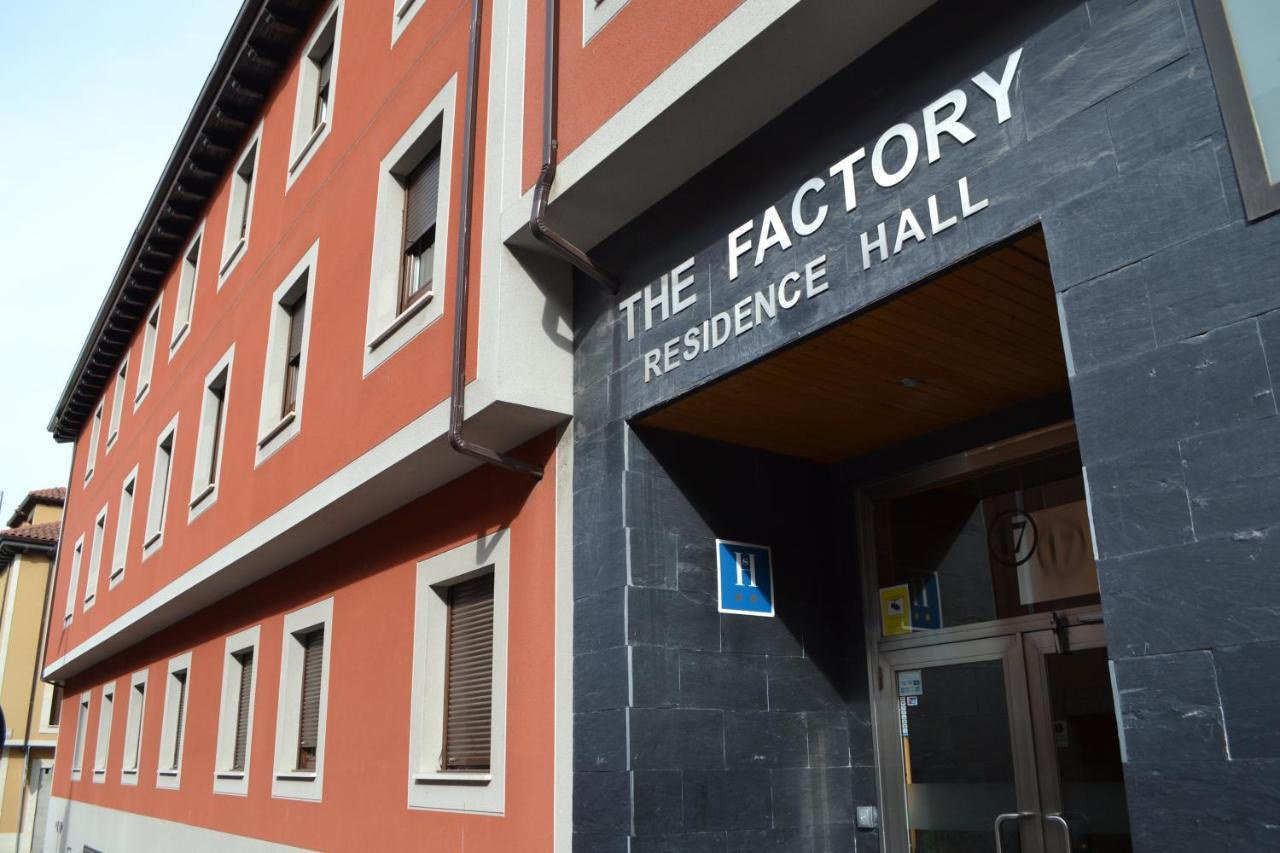 The Factory Residence Hall เซโกเวีย ภายนอก รูปภาพ